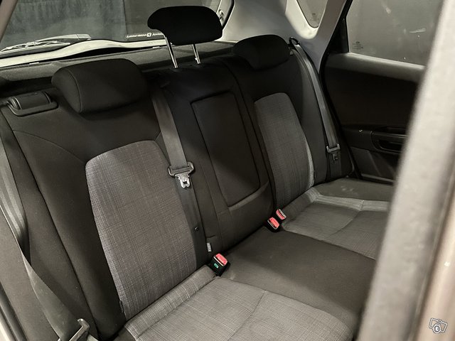Kia Ceed 13