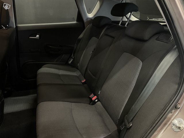 Kia Ceed 14