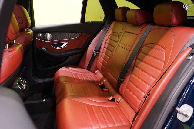 Mercedes-Benz C 43 AMG 11