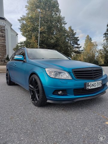 Mercedes-Benz C-sarja, kuva 1
