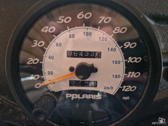 Polaris 550 LXT 4