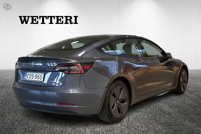 Tesla MODEL 3 5