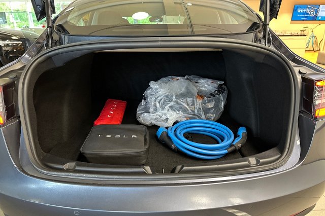 Tesla MODEL 3 19