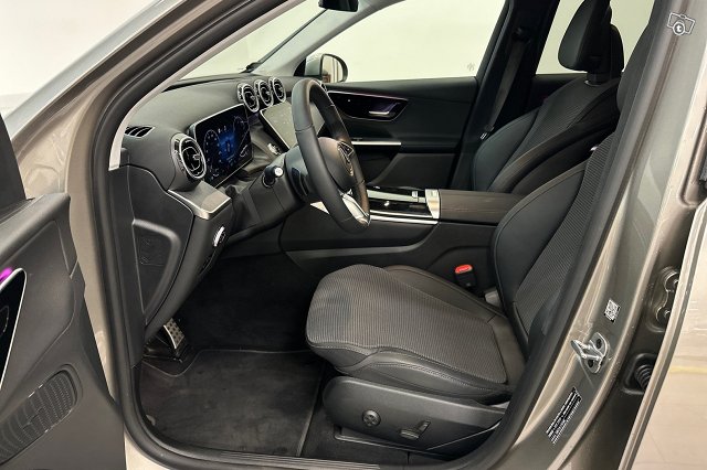 Mercedes-Benz GLC 8