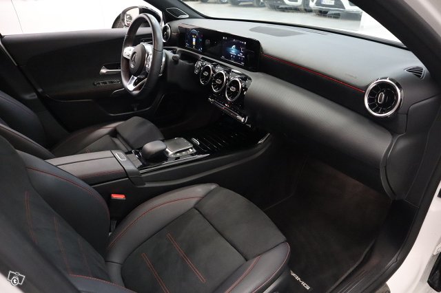 Mercedes-Benz A 11