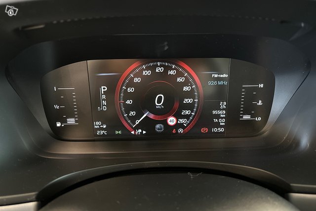 Volvo V90 12