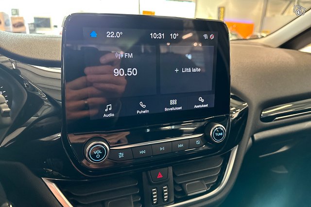 Ford Fiesta 12