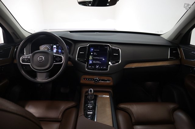 Volvo XC90 19