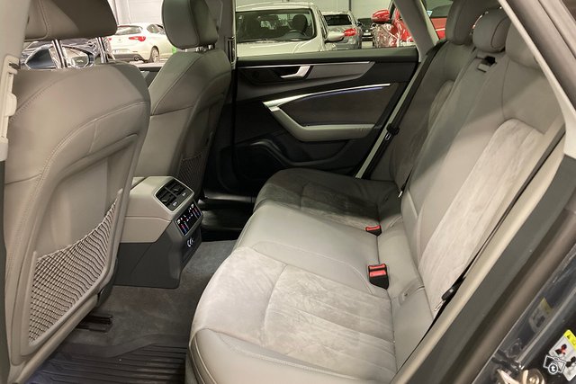 Audi A7 11