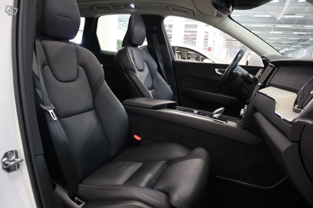 Volvo XC60 12