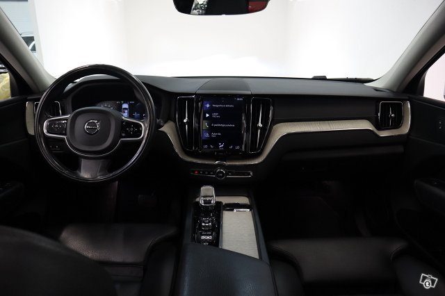 Volvo XC60 20