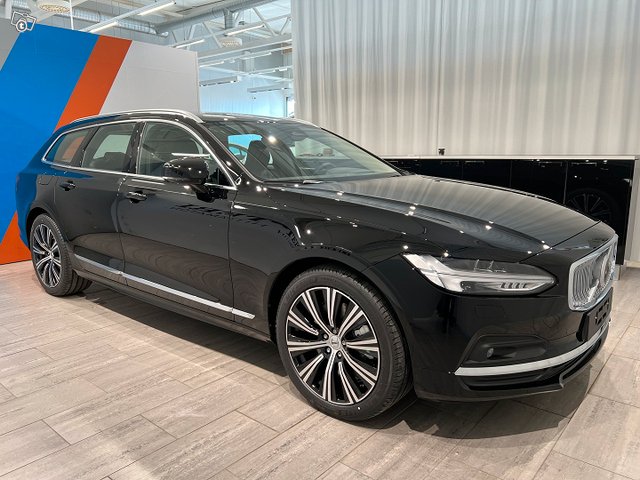 Volvo V90 2