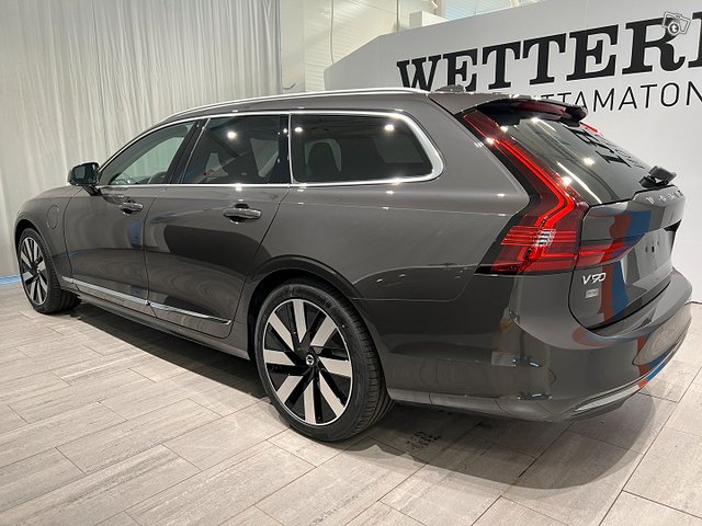 Volvo V90 3