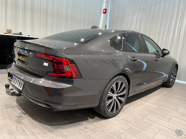 Volvo S90 4