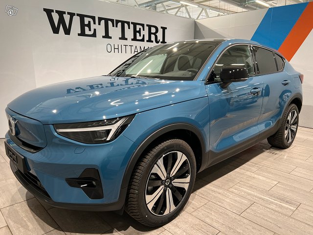 Volvo C40 1