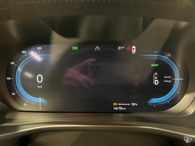 Volvo C40 13
