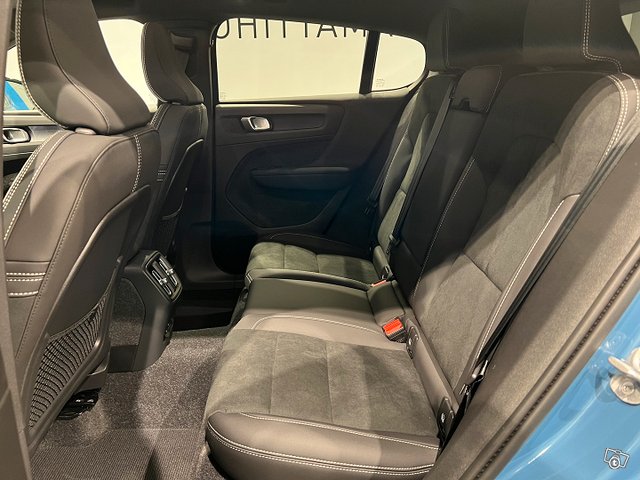Volvo C40 23