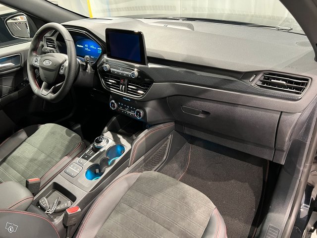 Ford Kuga 25