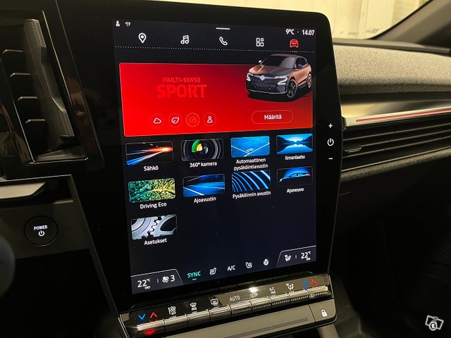 Renault MEGANE E-TECH 15