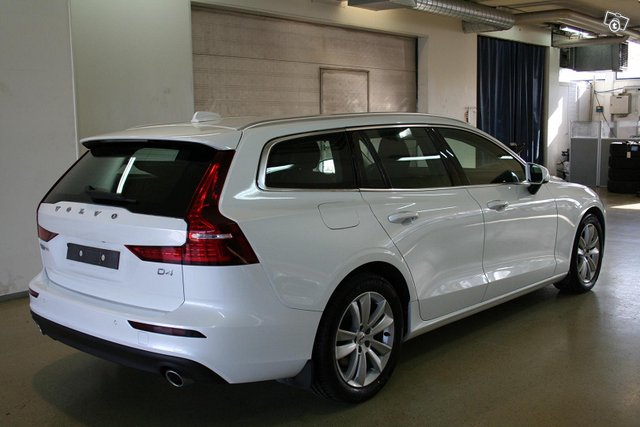 Volvo V60 3