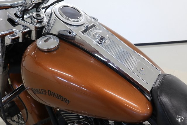 Harley-Davidson TOURING 13