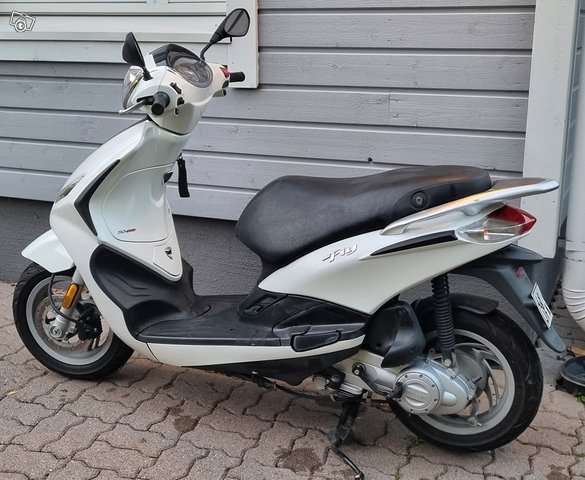 Piaggio Fly 4-tahti 2013, kuva 1