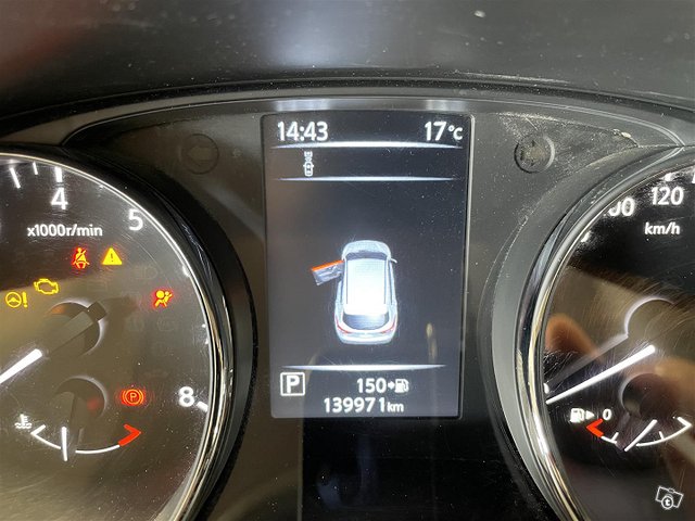 NISSAN QASHQAI 10