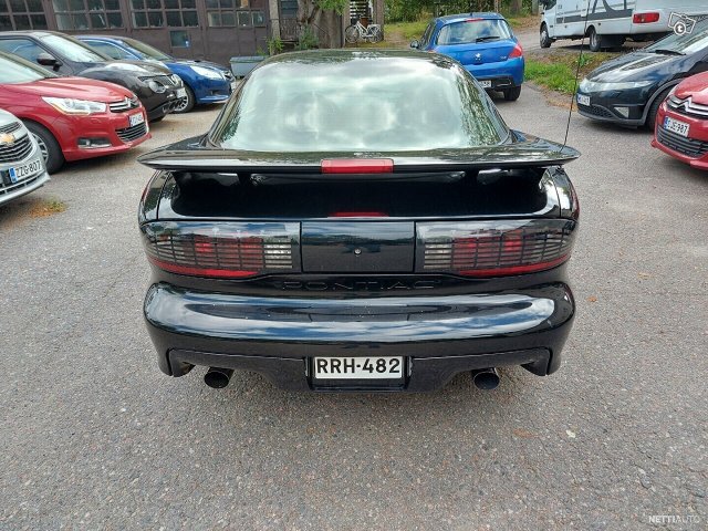 Pontiac Firebird 6
