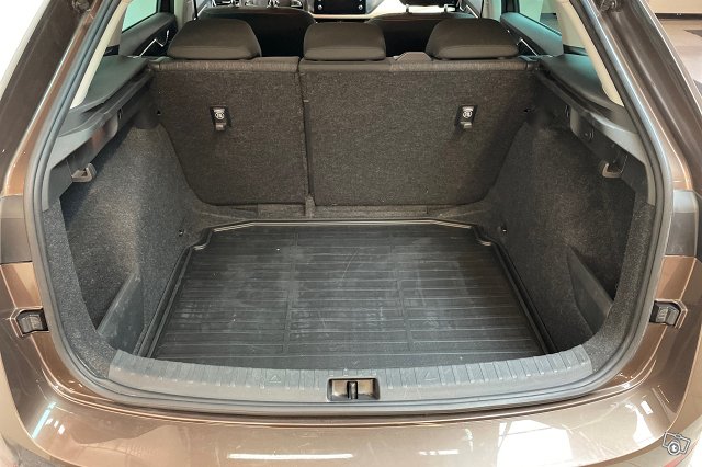 SKODA Scala 11
