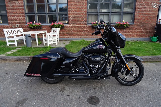 Harley-Davidson FLHXS 107 -17 H.24650, kuva 1