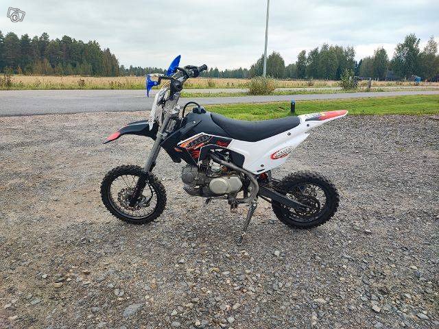 Samurai 125cc v. 12/2017, kuva 1