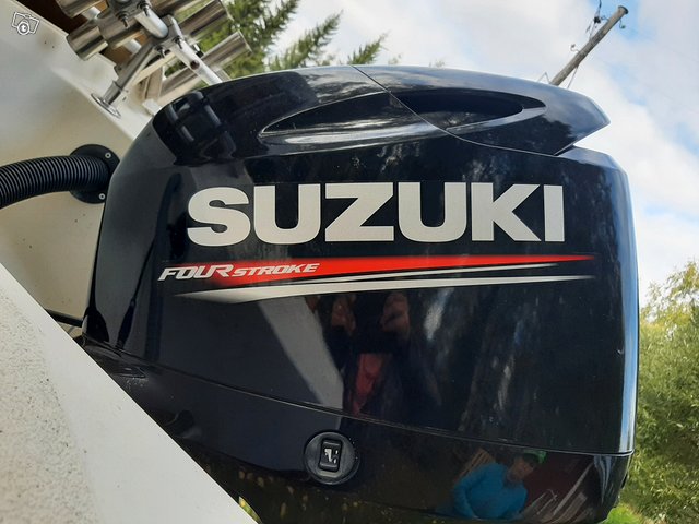 Flipper 510 Suzuki 50 Hp 2017 12