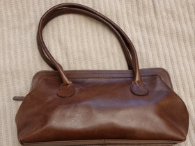 Vintage nahkalaukku, Laukut ja hatut, Asusteet ja kellot, Kaustinen, Tori.fi Vintage nahkalaukku, Laukut ja hatut, Asusteet ja kellot, Kaustinen, Tori.fi
