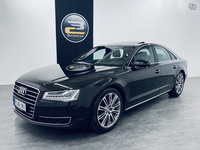 Audi A8 1