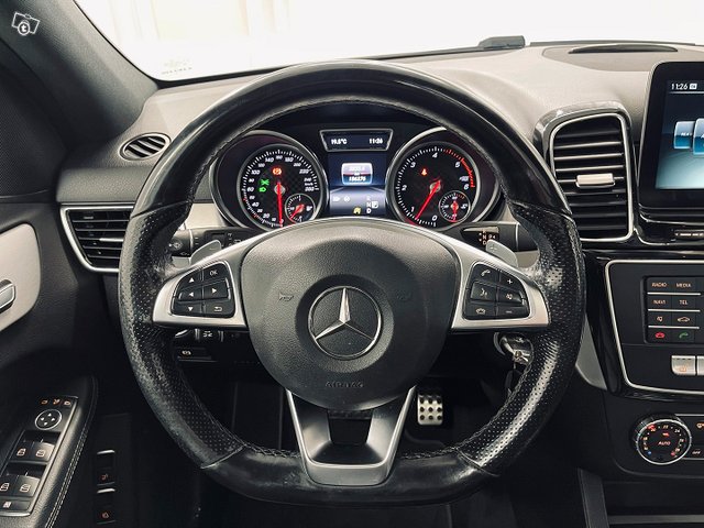 Mercedes-Benz GLE 6