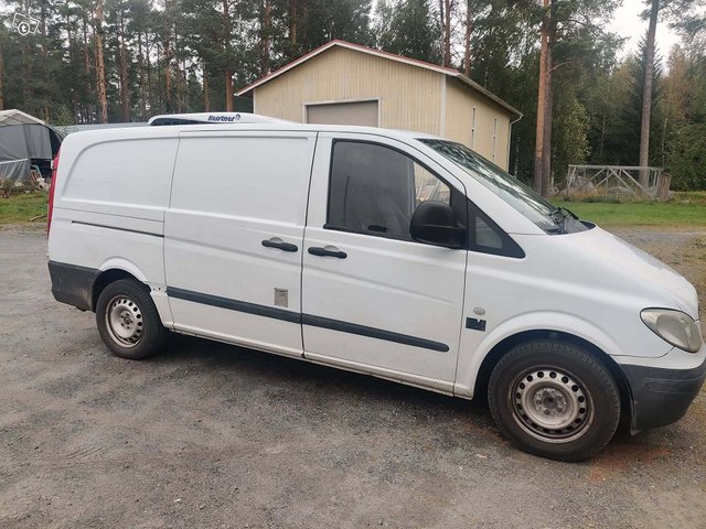 Mercedes-Benz Vito 1