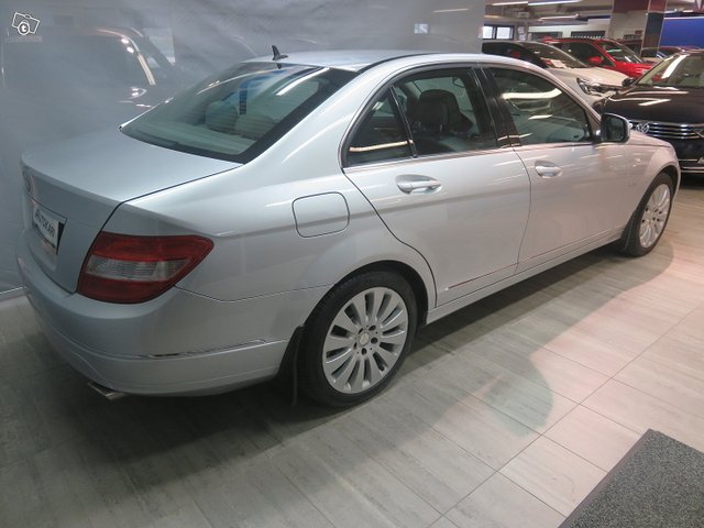 MERCEDES-BENZ C 15