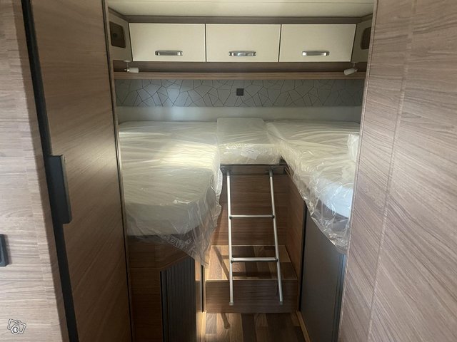 Weinsberg CaraCompact Suite 640 MEG 8
