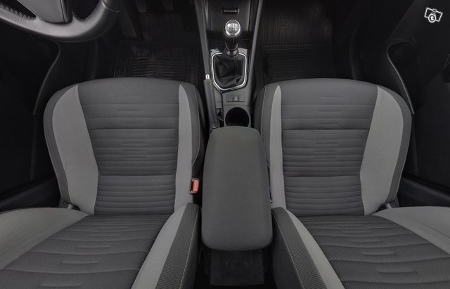 Toyota Auris 8