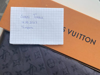 LOUIS VUITTON, HUIVI. - Bukowskis