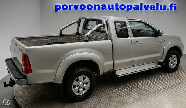 Toyota Hilux 4