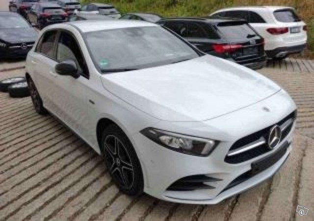 Mercedes-Benz A, kuva 1