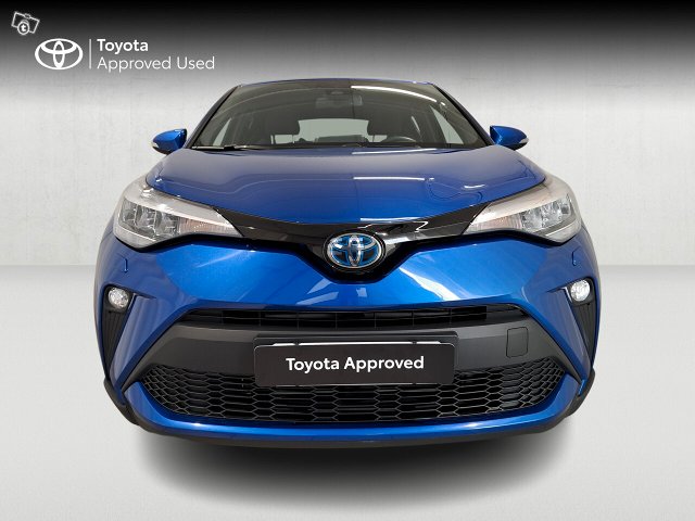 TOYOTA C-HR 7