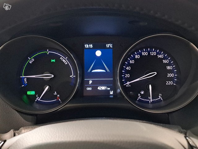 TOYOTA C-HR 13