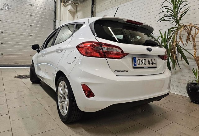 Ford Fiesta 9