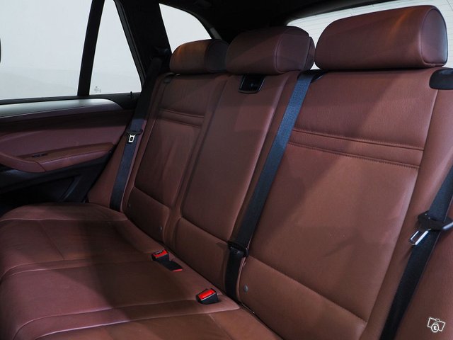 BMW X5 13