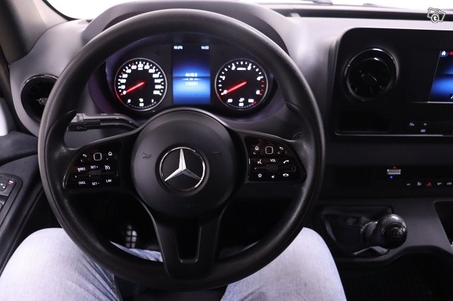 Mercedes-Benz Sprinter 7
