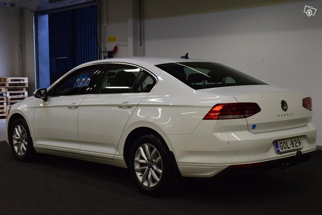 VOLKSWAGEN Passat 5