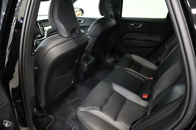 Volvo XC60 12