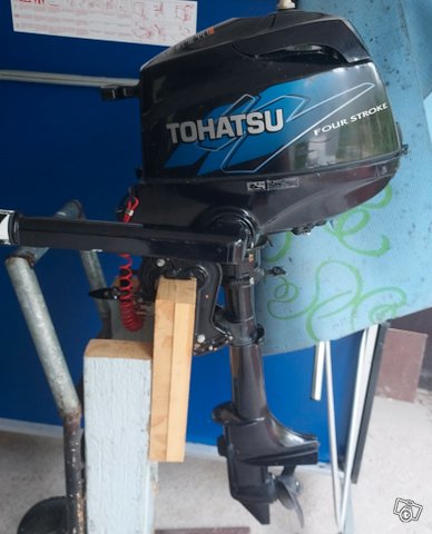 Tohatsu 3,5 hv perämoottori 4T, kuva 1